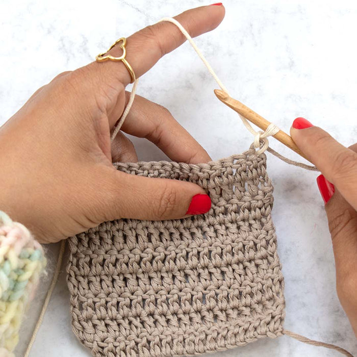 How-to-crochet-slip-stitch-we´ll-tell-you-all-the-tricks-3.jpg