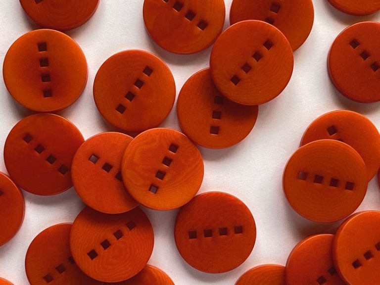 Corozo Buttons