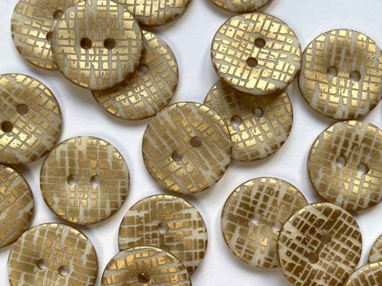 Corozo Buttons