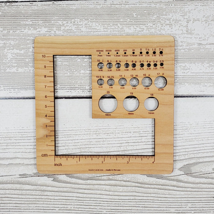 Universal Knitting & Crochet Gauge