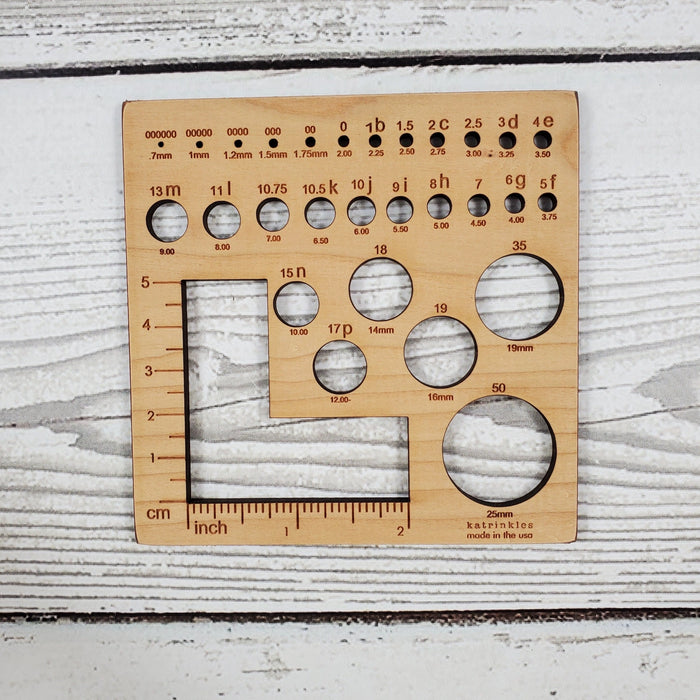 Universal Knitting & Crochet Gauge