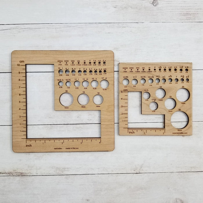 Universal Knitting & Crochet Gauge